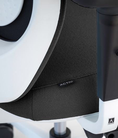 TRIM negro detalle 1