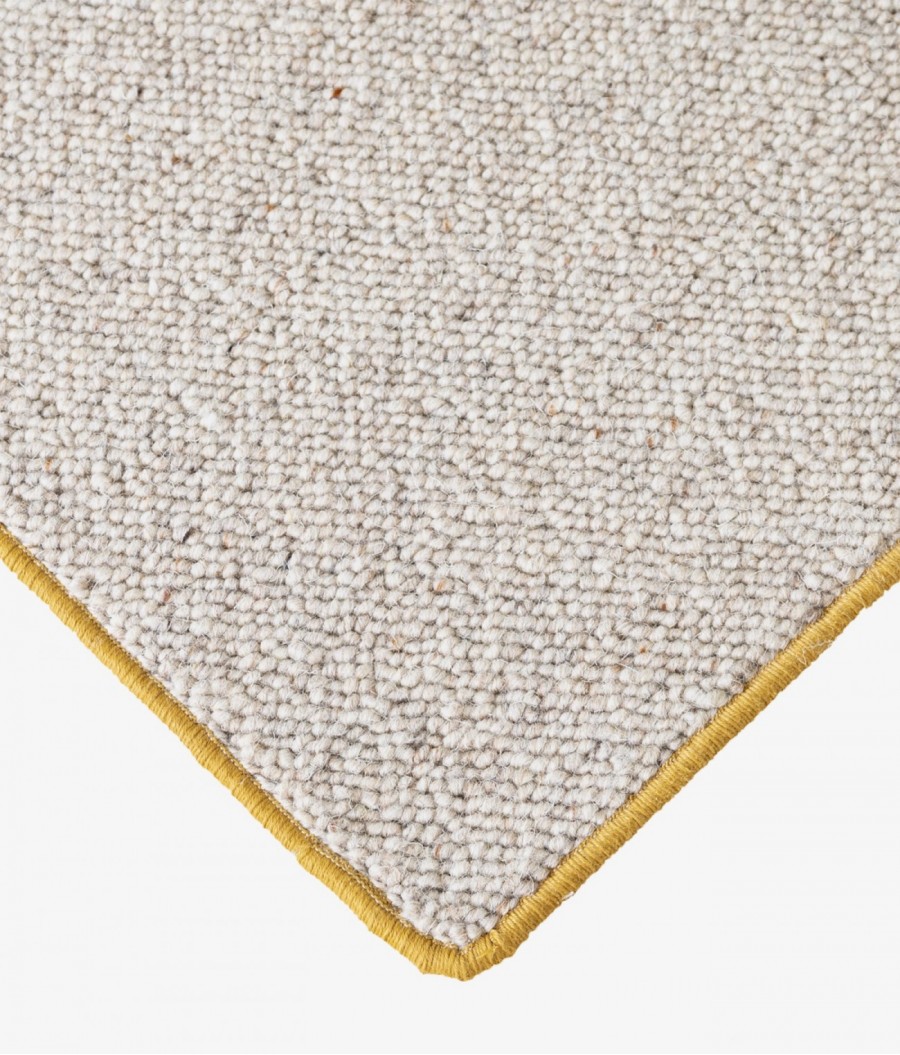 alfombras lana mostaza