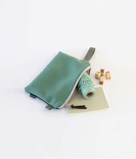 Neceser artesanal de viaje en verde ➤ Tienda online ACTIU ©