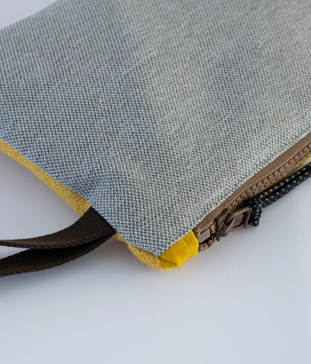 neceser gris cremallera