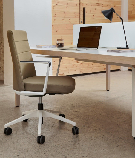 Silla de oficina Cron aluminio beige ➤ Tienda online ACTIU ©
