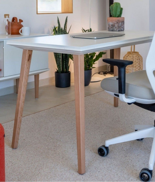 Mesa patas de madera