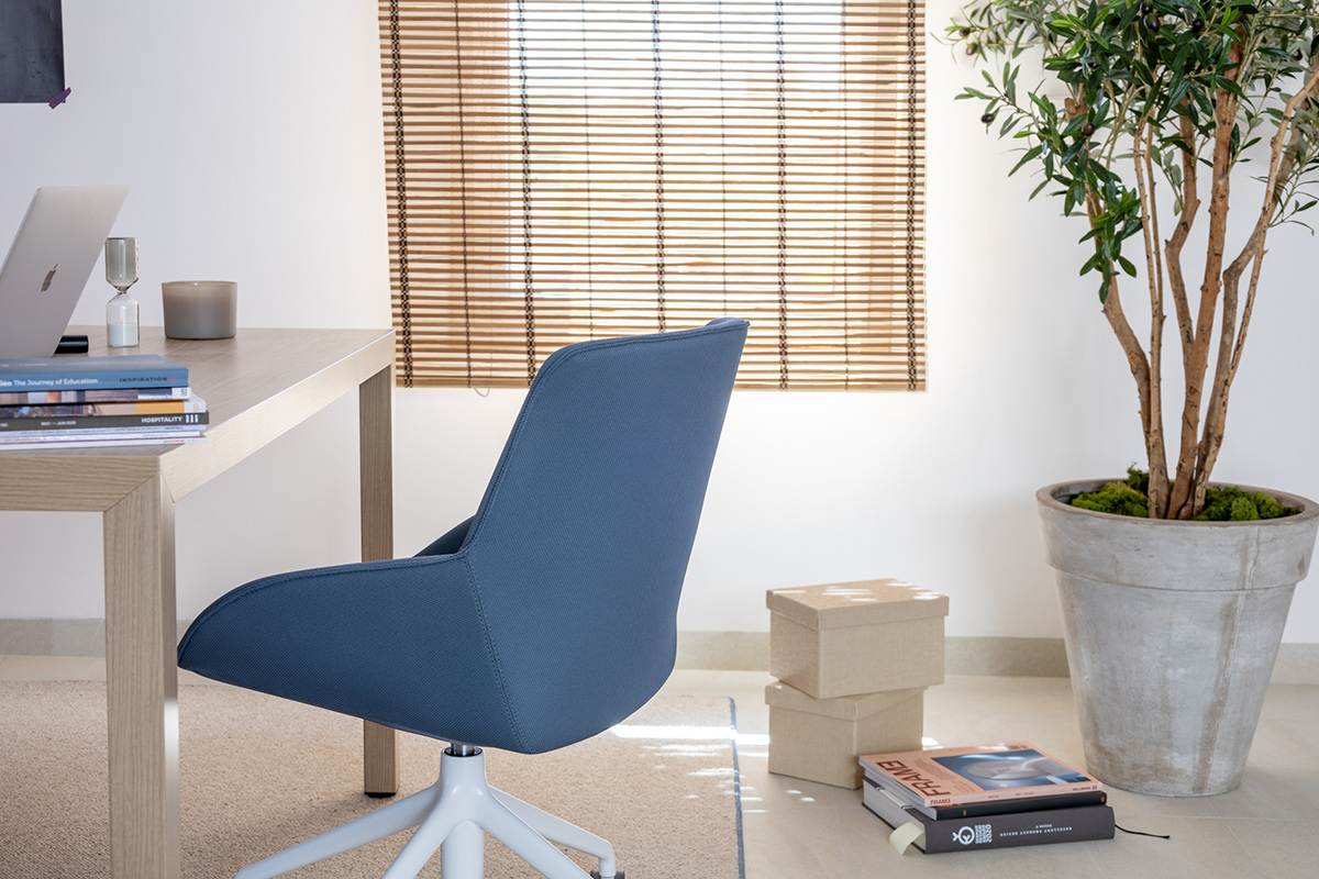 Consigue una oficina moderna con muebles sostenibles Actiu | ACTIU Home  Office - Actiu